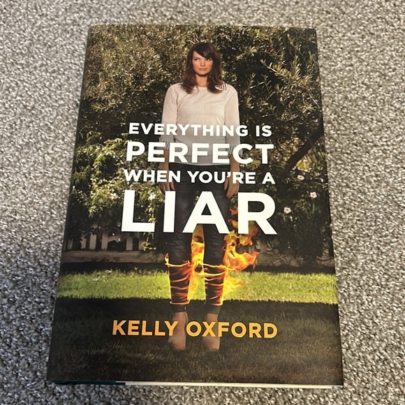 Starring Female Comedians Bundle - 3 Autobiographies, 1 DVD, 1 Blu-Ray - Picture 7 of 8